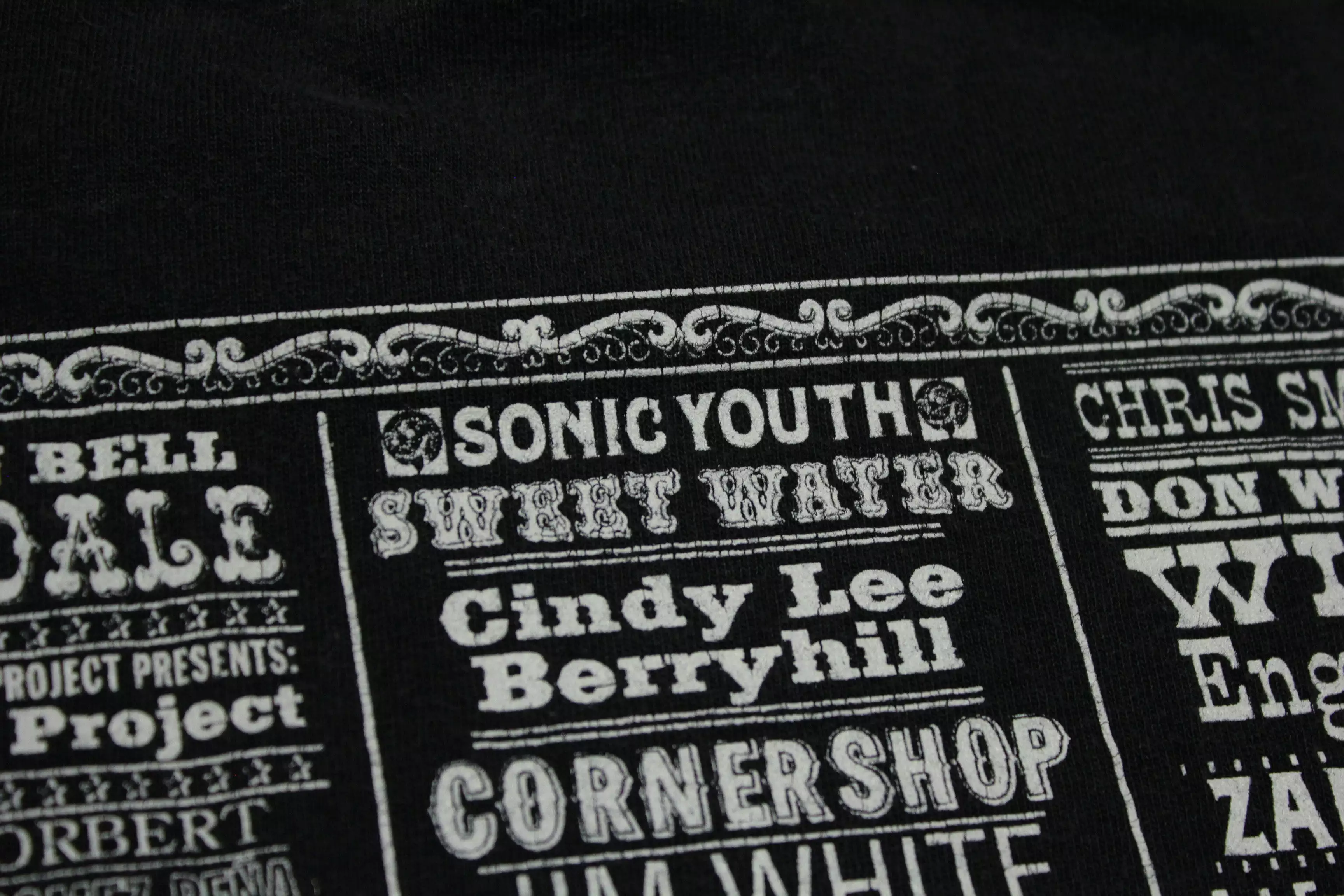 Bumbershoot 1997 Black Vintage Sonic Youth Beck Foo Fighters Vintage T-Shirt