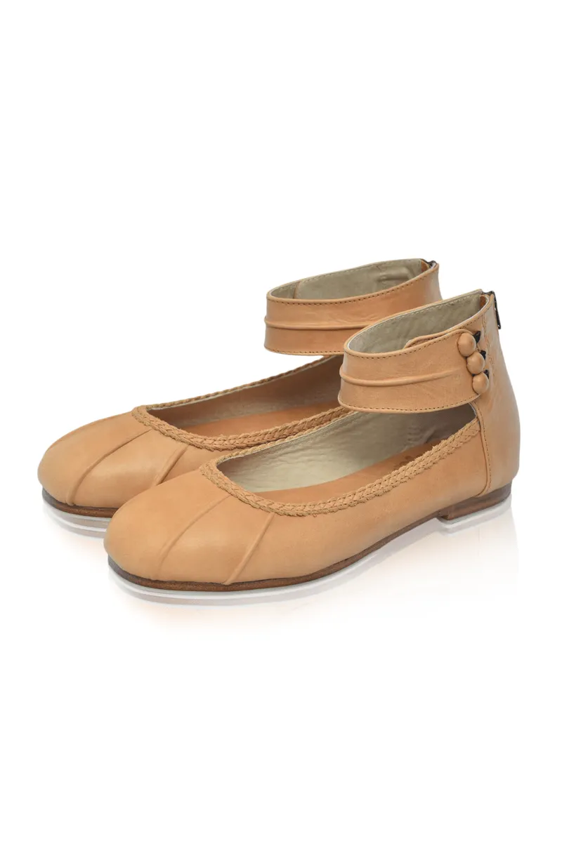 Muse Ballet Flat in Cream